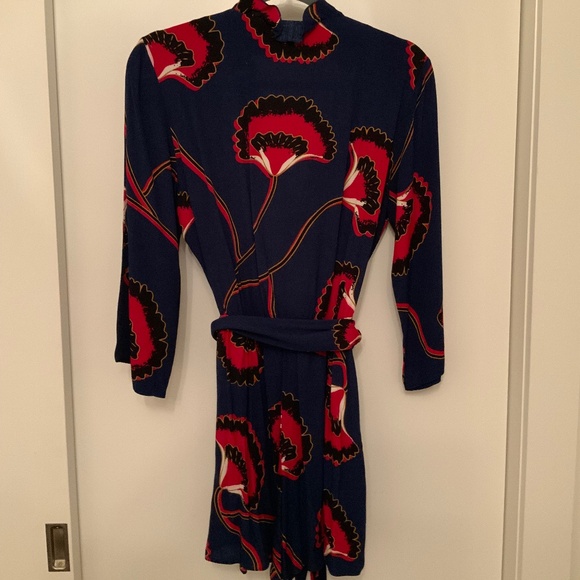 “Like New” Bash Wrap Jumper - Picture 2 of 2